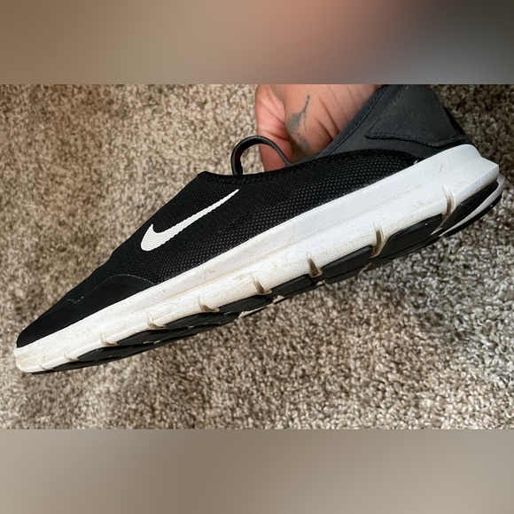 Nike | Women’s Orive Lite Slip-On Sneakers | Black/Anthracite/White - Picture 8 of 9